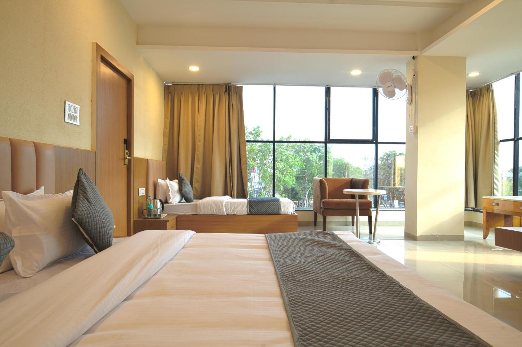 Hotel Shivlok Ujjain Oda fotoğraf