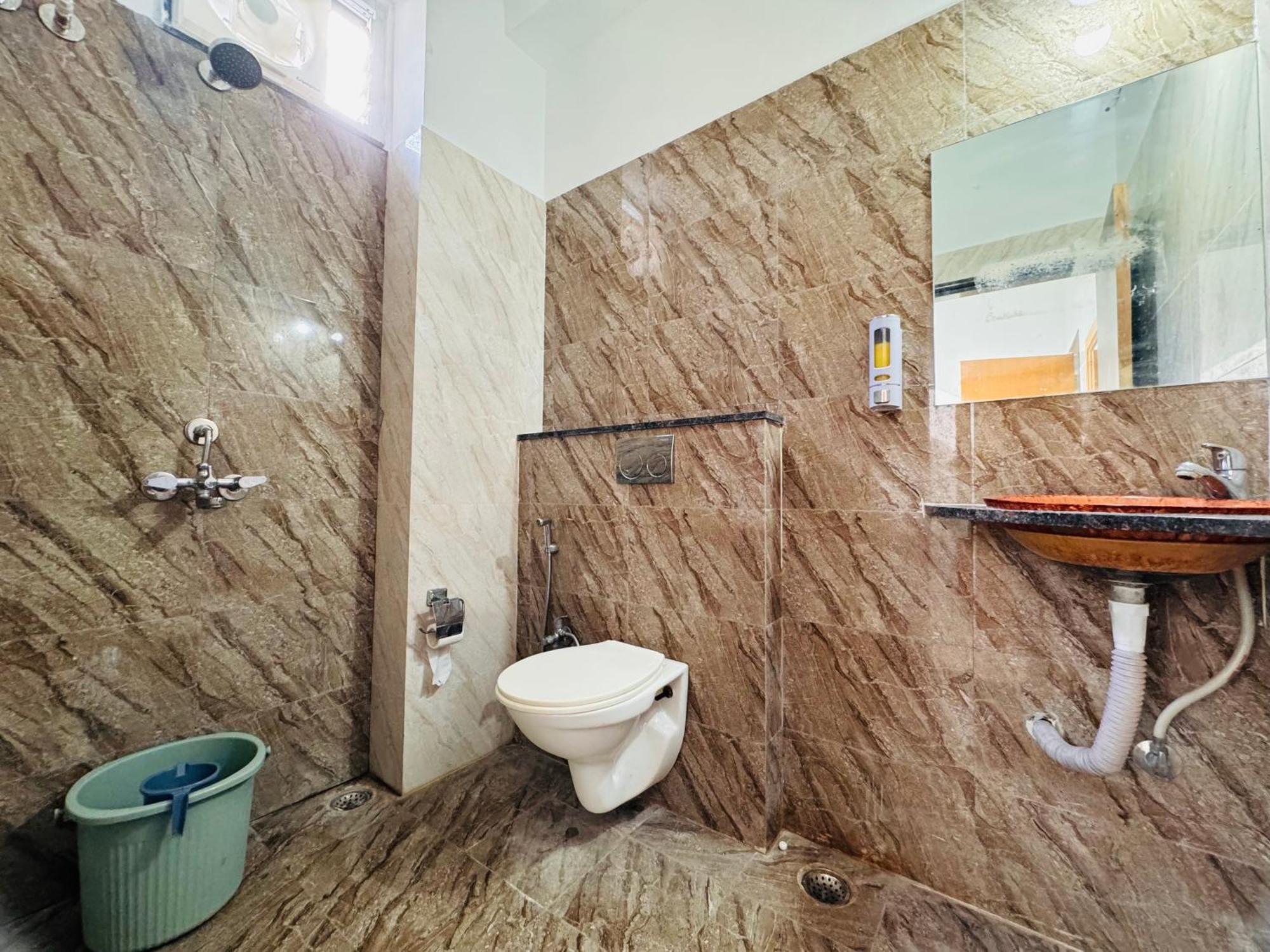 Hotel Shivlok Ujjain Oda fotoğraf